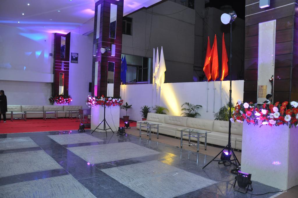 Hotel Prem Plaza Karnāl 외부 사진