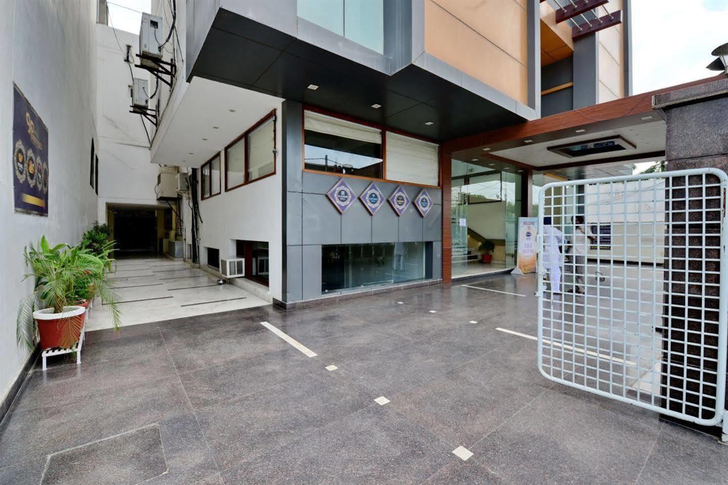 Hotel Prem Plaza Karnāl 외부 사진