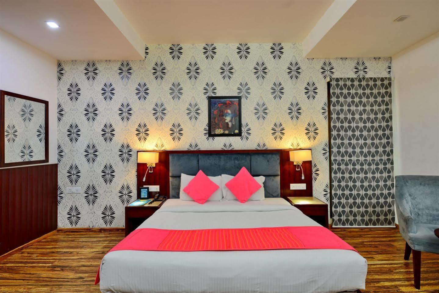Hotel Prem Plaza Karnāl 외부 사진