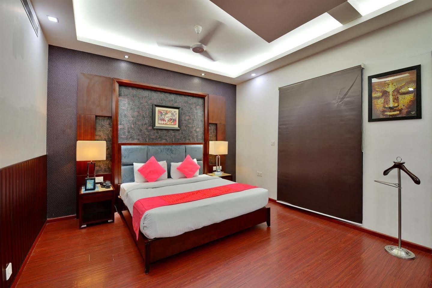 Hotel Prem Plaza Karnāl 외부 사진