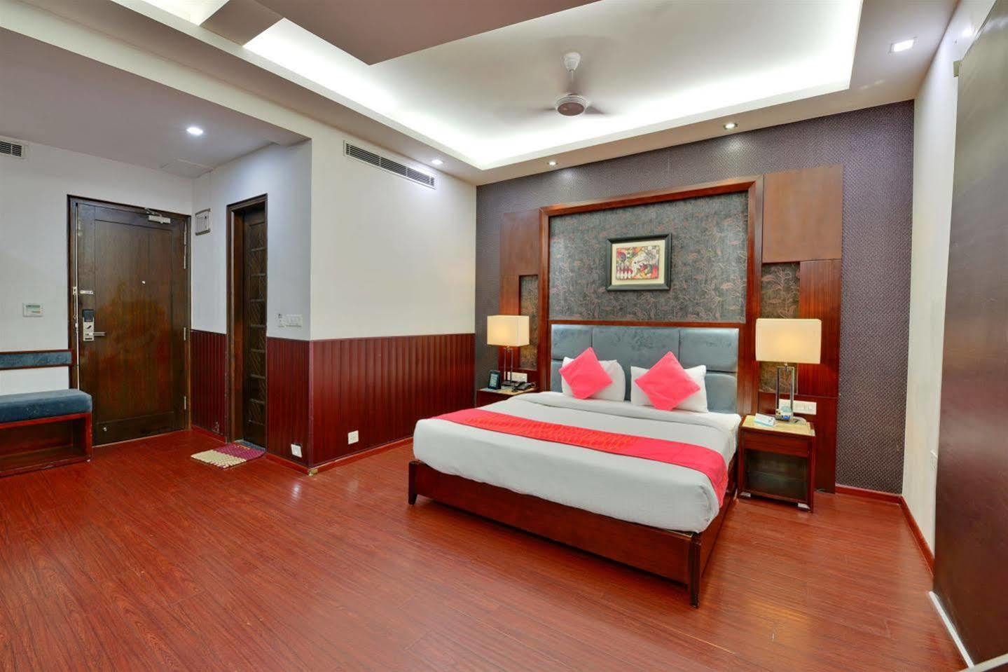 Hotel Prem Plaza Karnāl 외부 사진